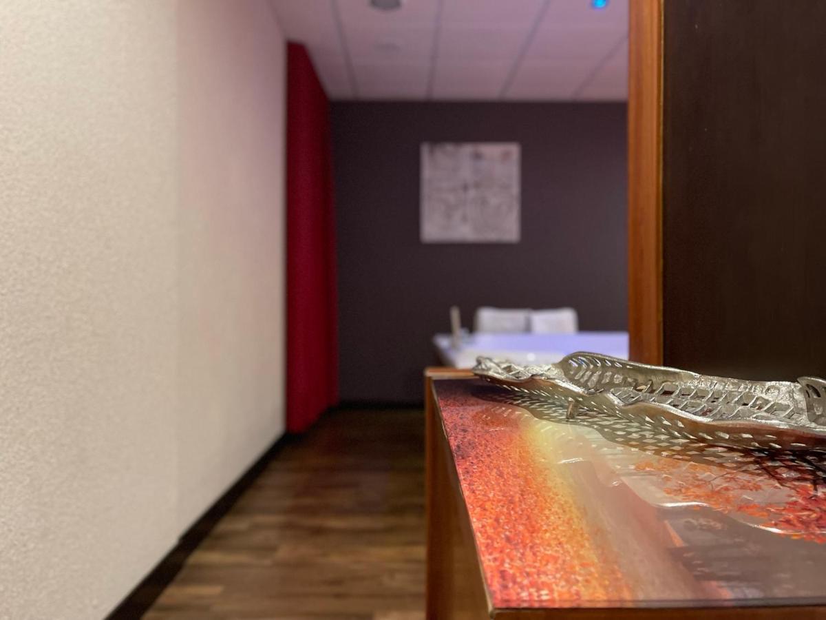 אוביידו Motel Los Abedules מראה חיצוני תמונה