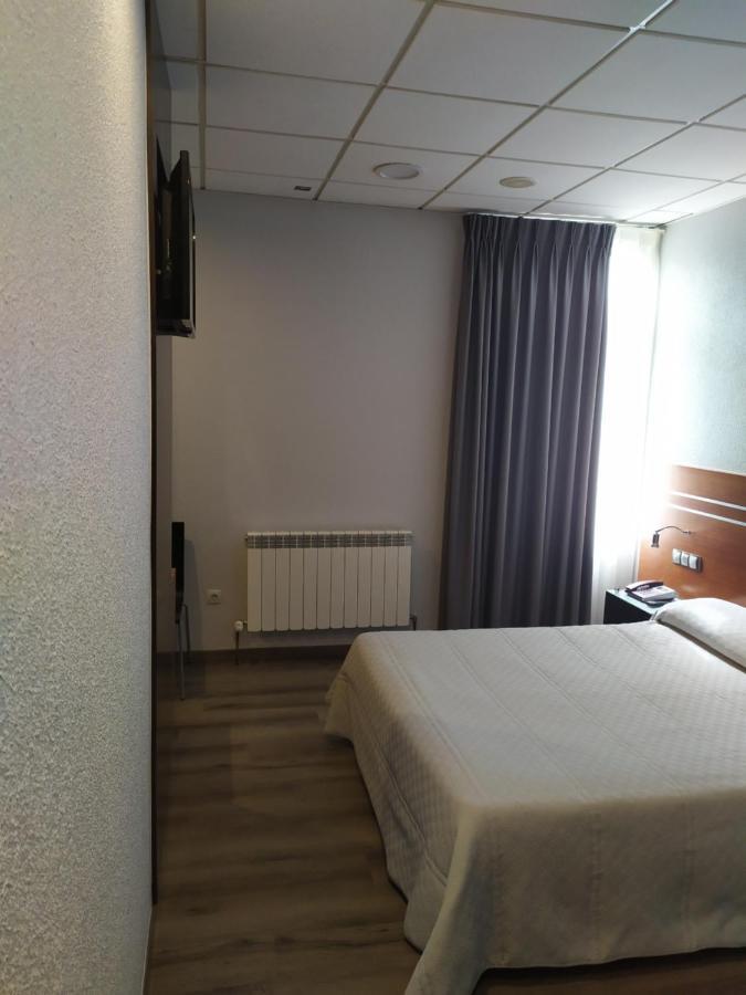 אוביידו Motel Los Abedules מראה חיצוני תמונה
