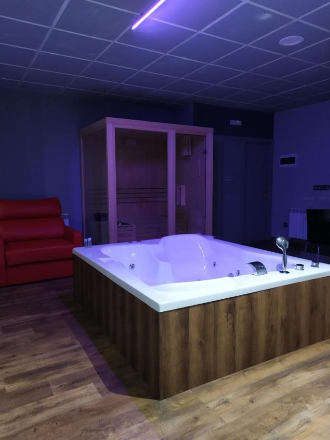 אוביידו Motel Los Abedules מראה חיצוני תמונה