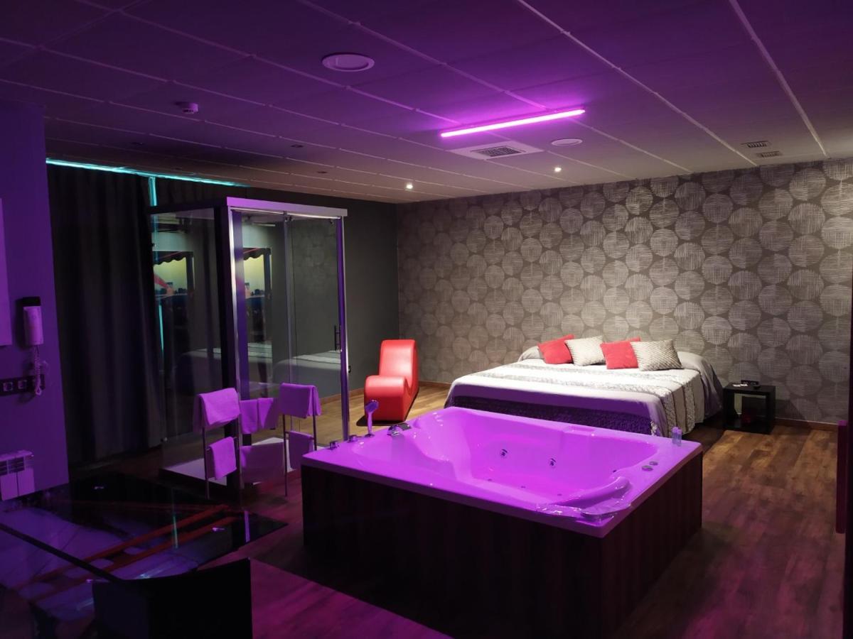אוביידו Motel Los Abedules מראה חיצוני תמונה